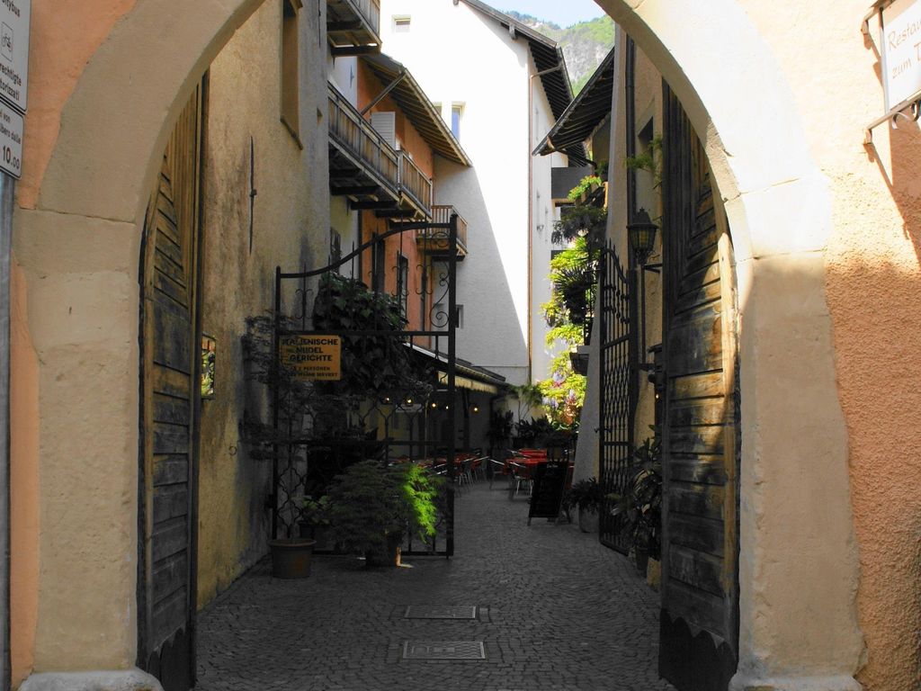zum turm
