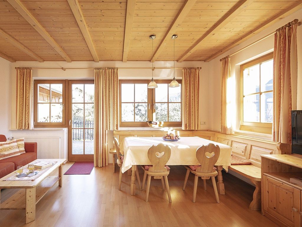 Wohnraum Ferienwohnung "Garten"