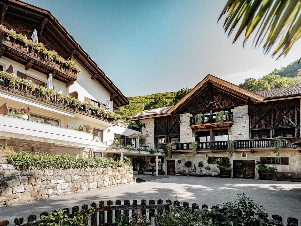Bäcksteinerhof