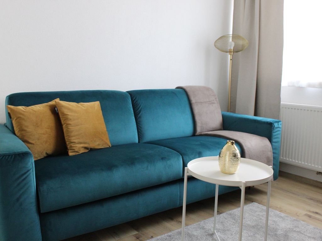 Couch Fox 1