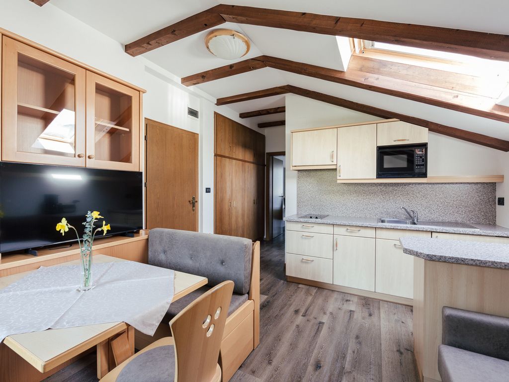 Garni Apartments Sirmian
