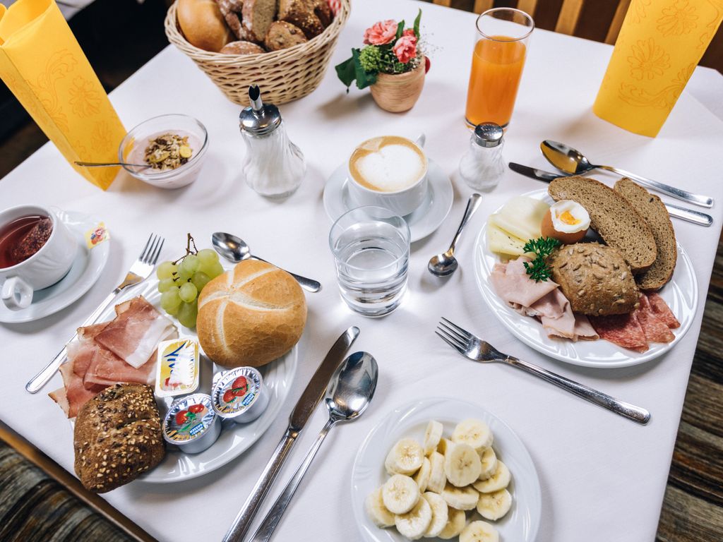 Frühstückstisch