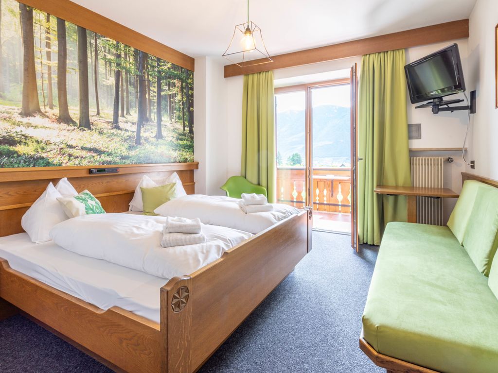 Doppelzimmer mit Balkon