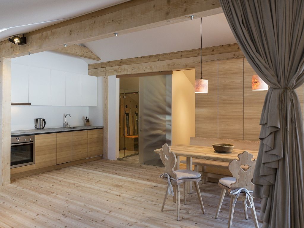 Küche und Wohnraum "Firstkammer"