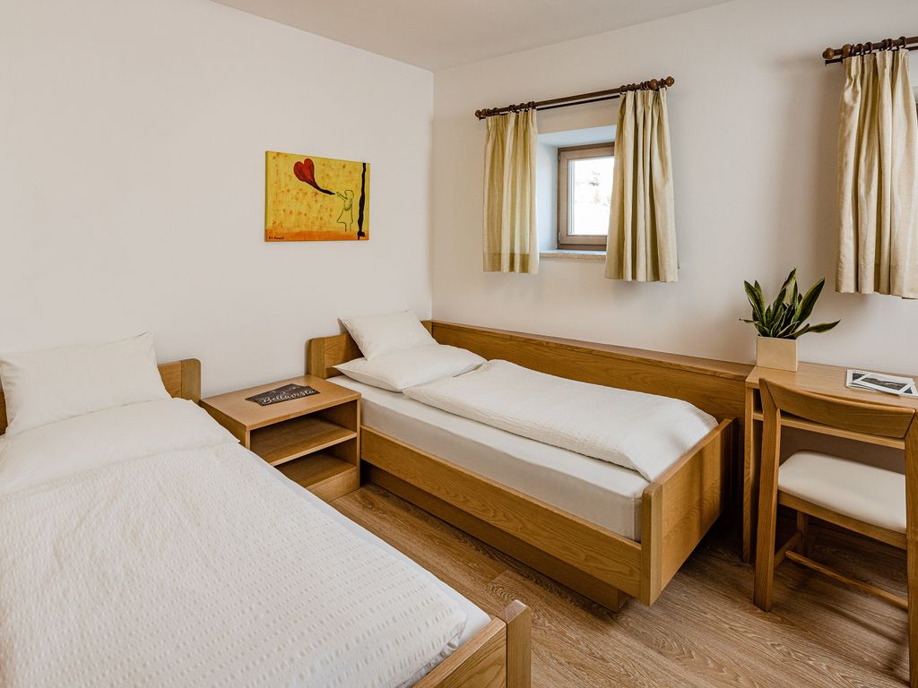 Apartment 5