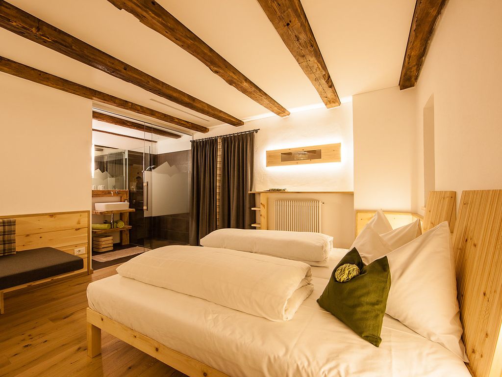 Neu eingerichtete Zimmer im Gasthof Waldbichl