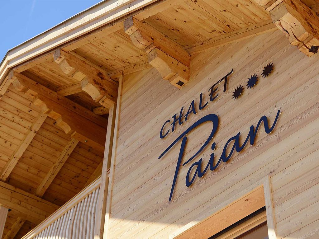Chalet mit einzigartiger Lärchenholzfassade