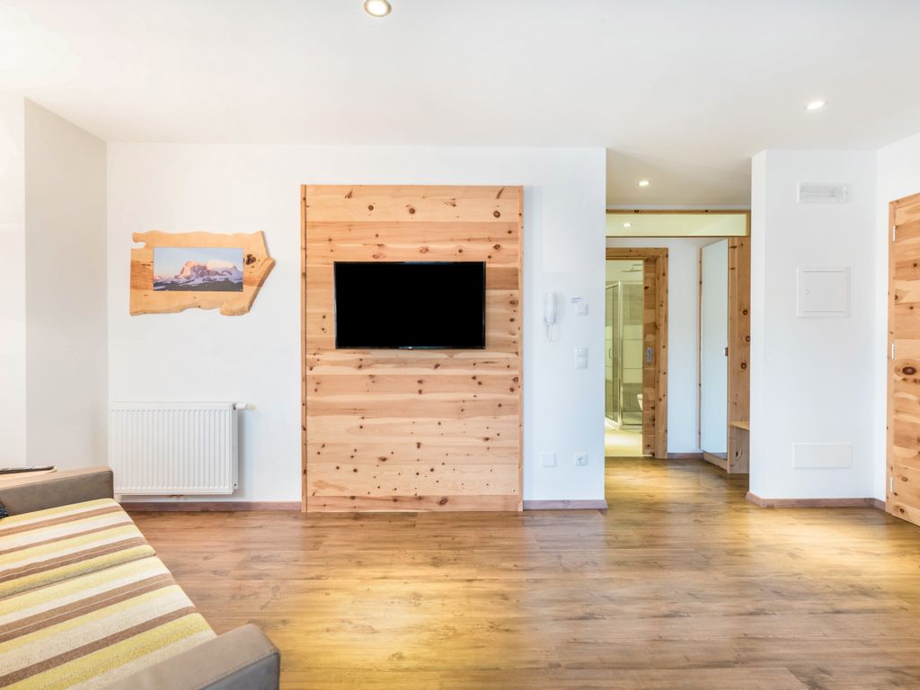 Wohnzimmer & Küche