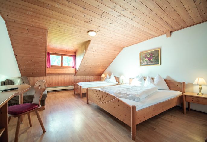 Dreibettzimmer