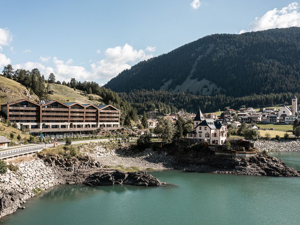DAS SCHLÖSSL am Reschensee