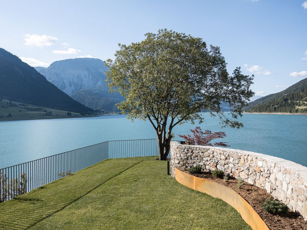 DAS SCHLÖSSL am Reschensee