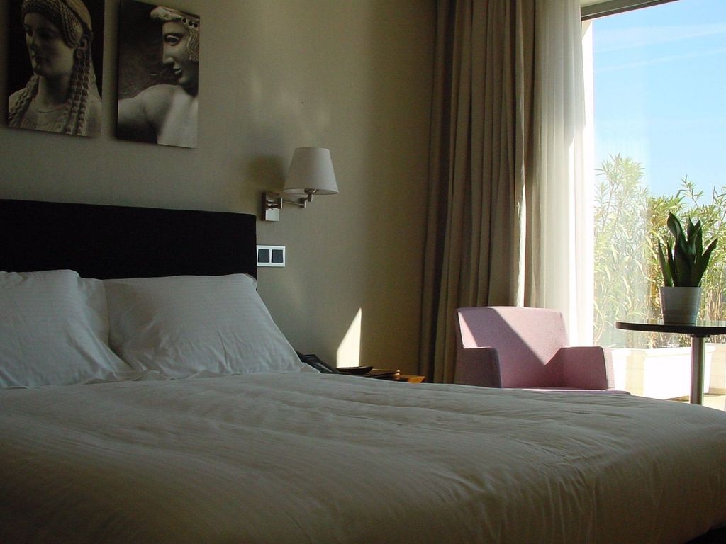 Athens Gate Hotel