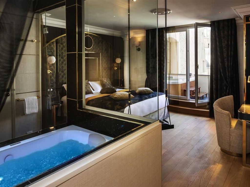 PARIS J ADORE HOTEL ET SPA