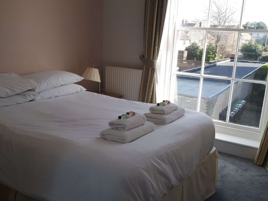 ANGLESEY HOTEL