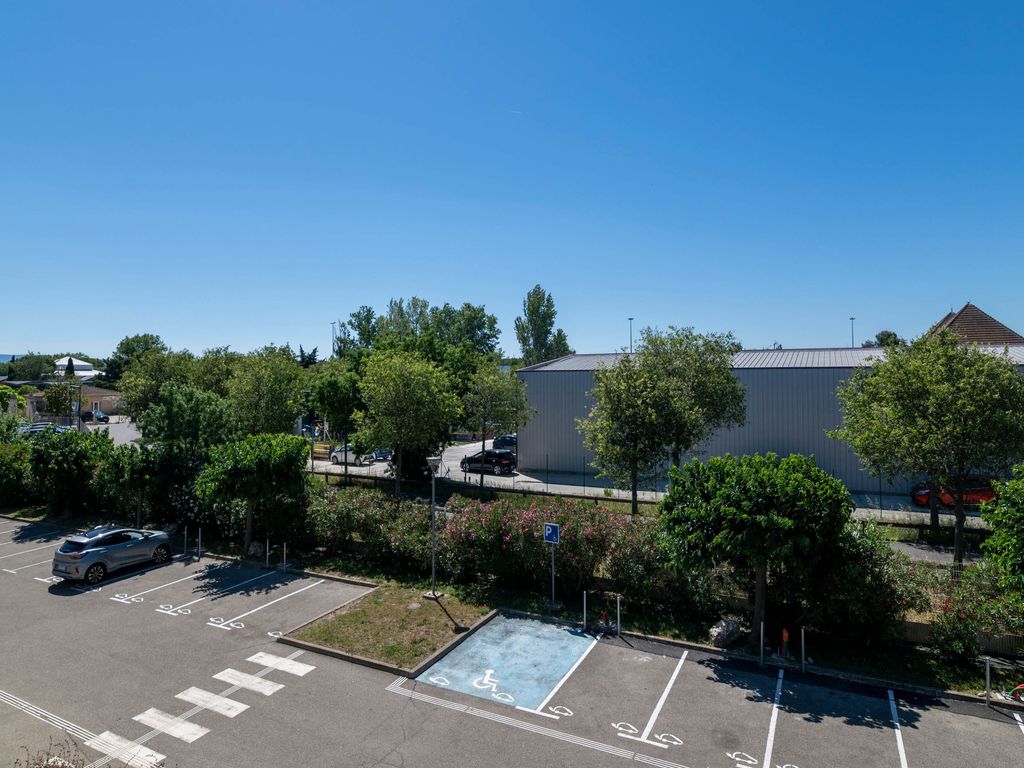 B&B HOTEL Avignon 1