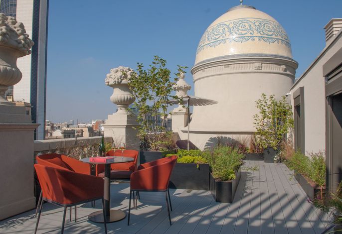 Casagrand Luxury Suites