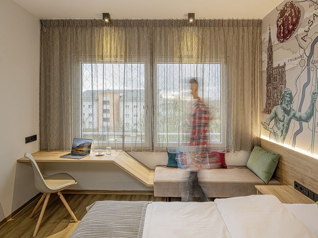 Adoro Aparthotel