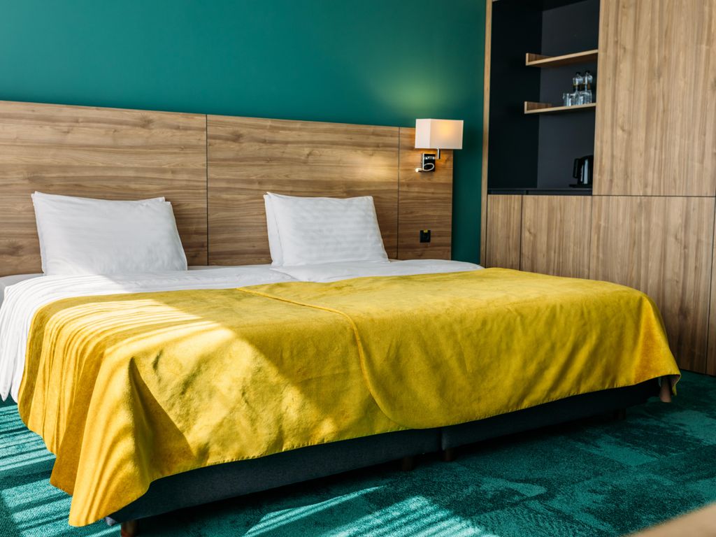 Favor Park Hotel