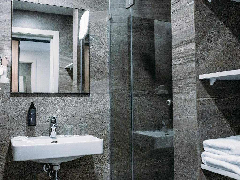 Favor Park Hotel