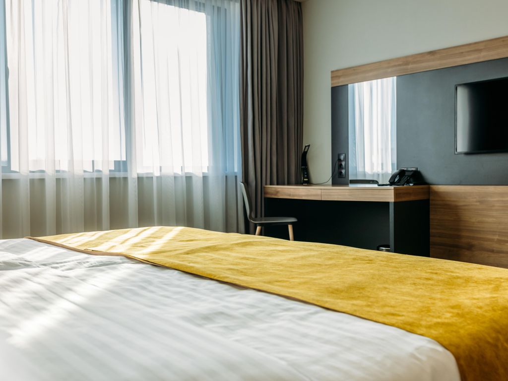 Favor Park Hotel
