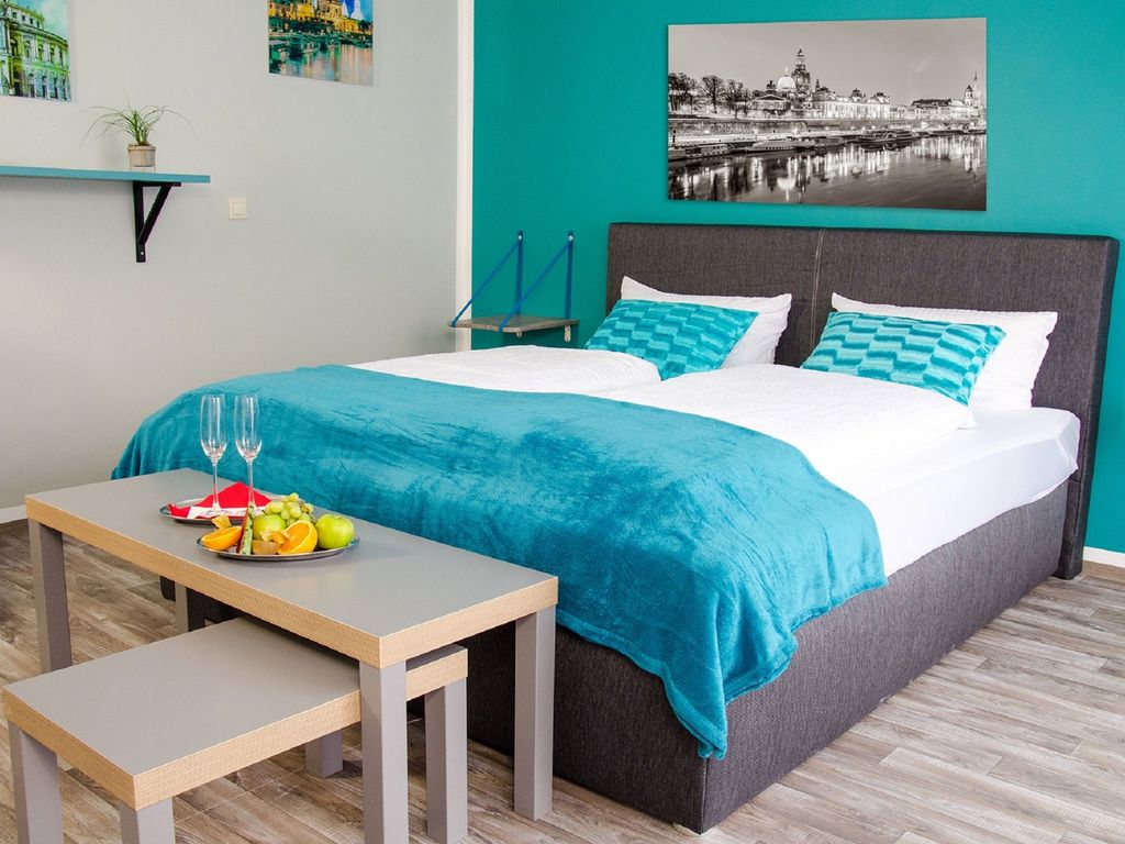 Elbhotel Dresden by Aurum
