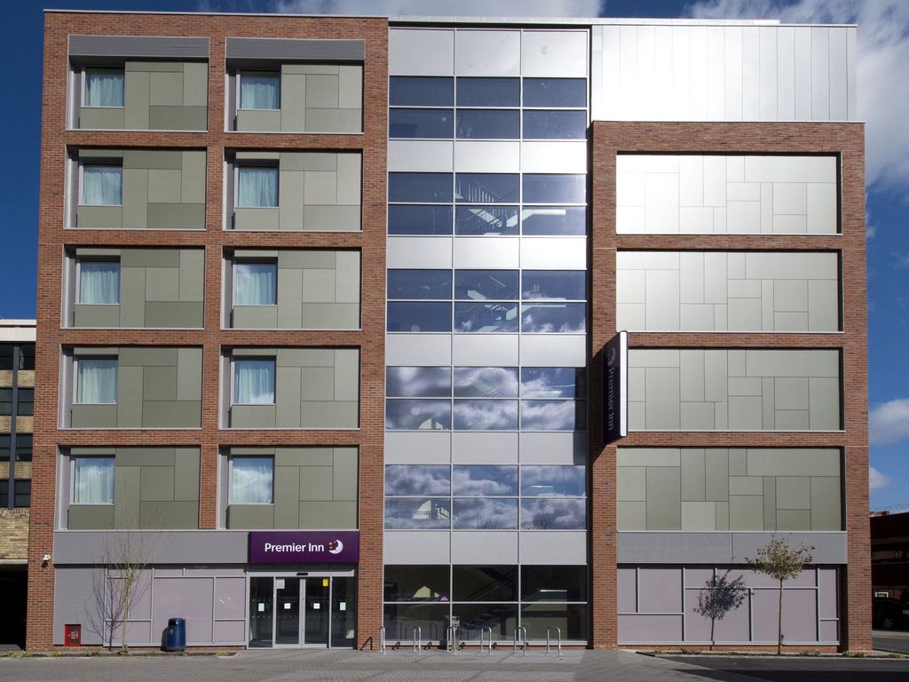 Premier Inn London Southgate