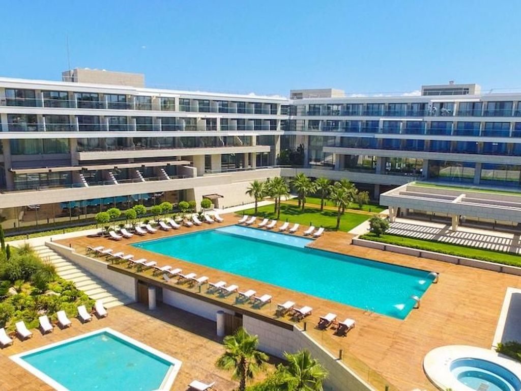On Live Hotel