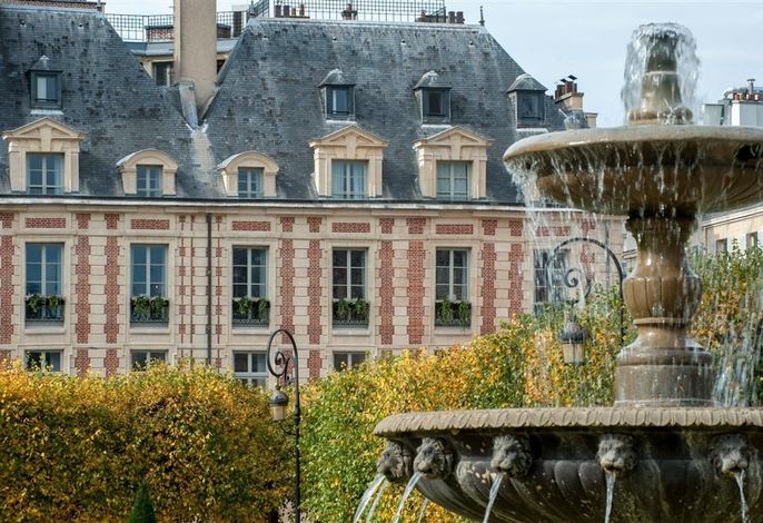 Cour des Vosges - Evok Collection