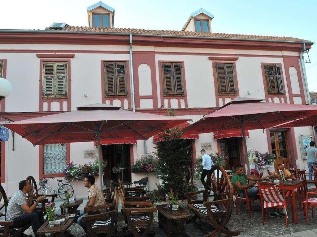 CARMEN HOTEL