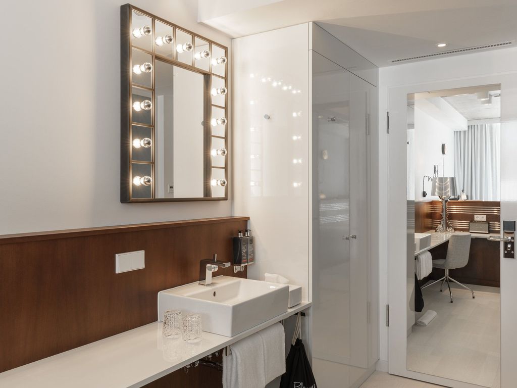 Ruby Ella Hotel Cologne by IHG