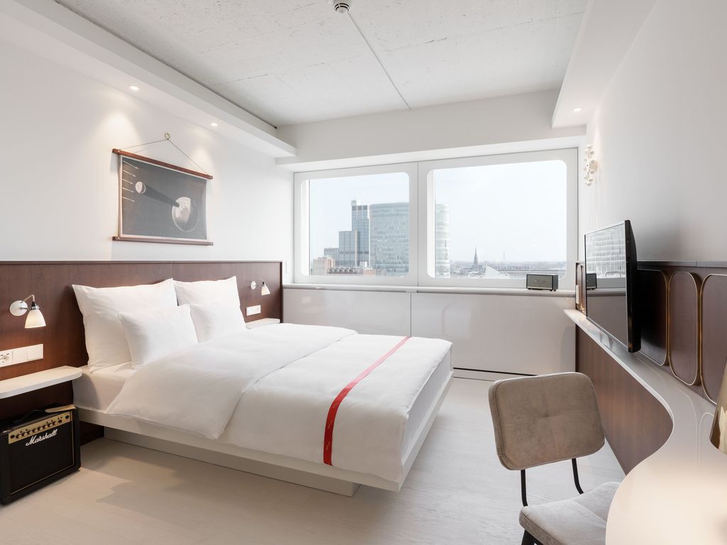 Ruby LUNA HOTEL DUSSELDORF by IHG