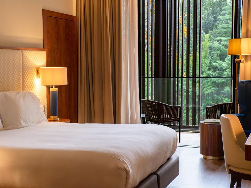 Boeira Garden Hotel Porto Gaia Curio Collection by Hilton