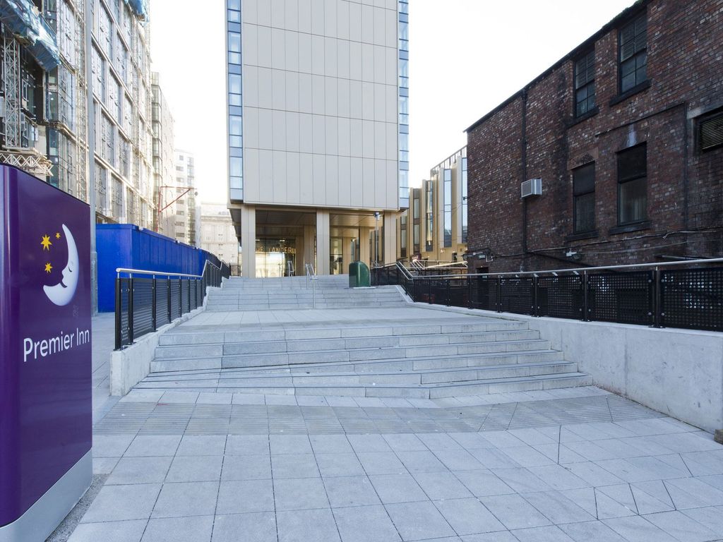 Premier Inn Liverpool City (Lime Street)