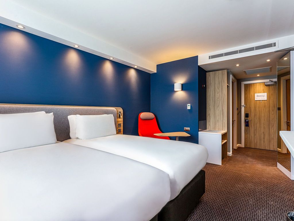 Holiday Inn Express BICESTER by IHG