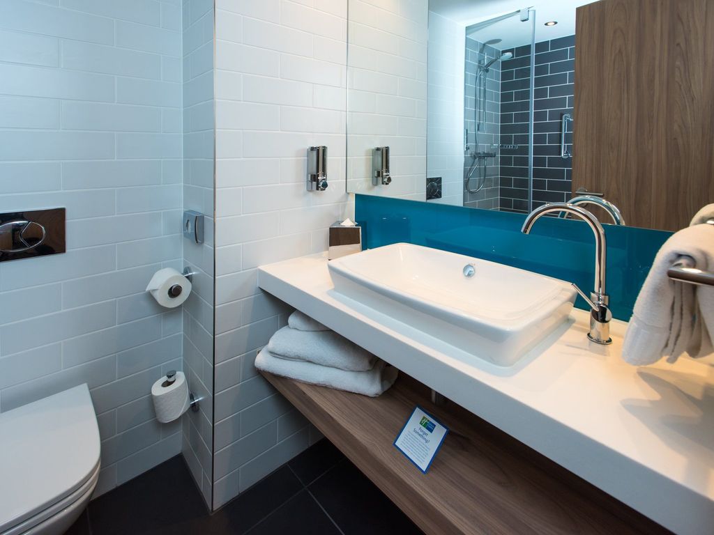 Holiday Inn Express BICESTER by IHG