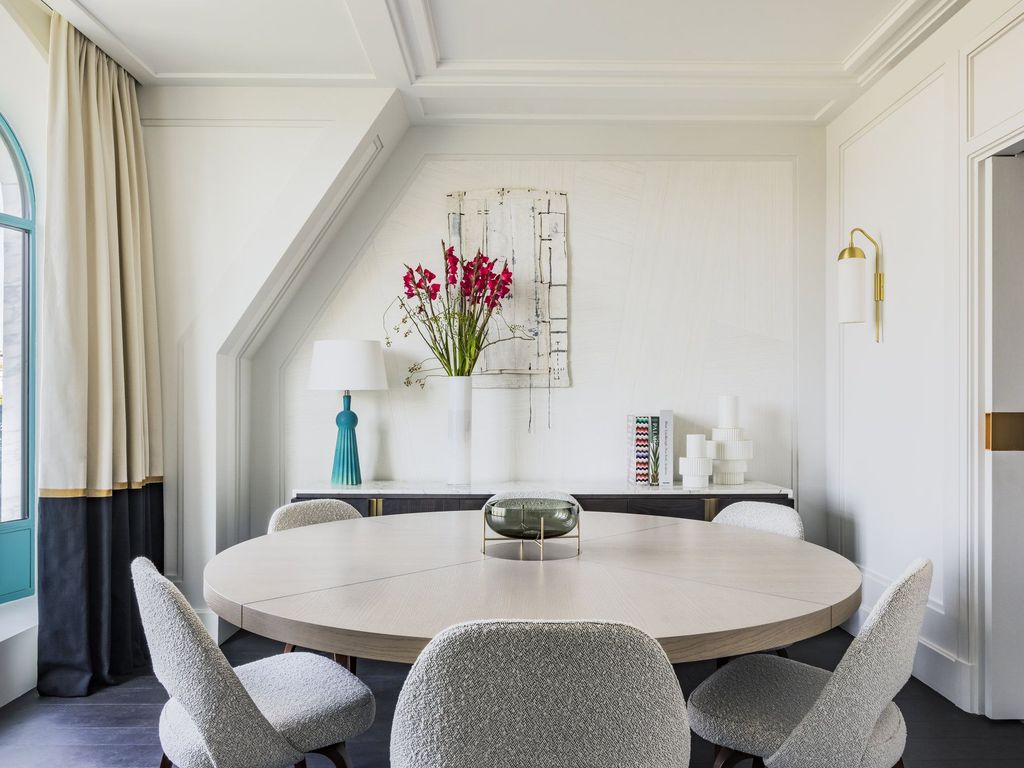 Kimpton ST HONORÉ PARIS by IHG