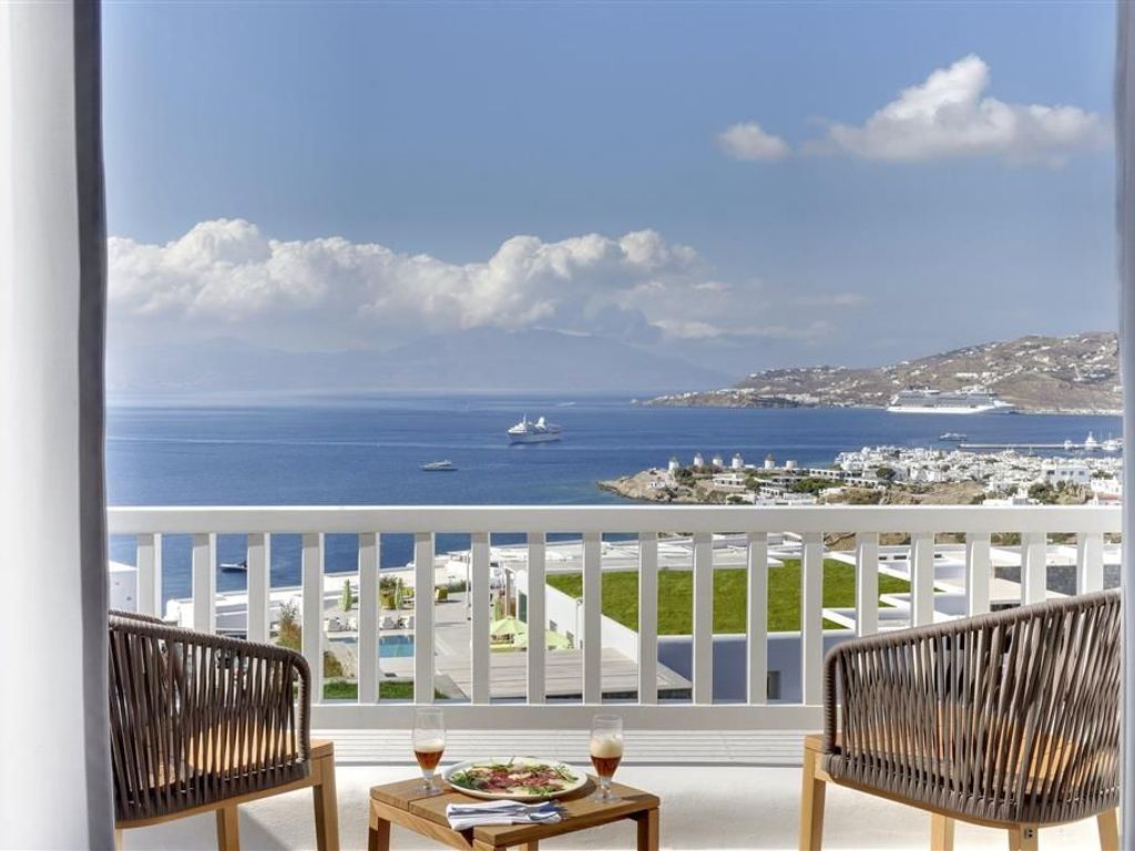 Myconian Naia Luxury Suites