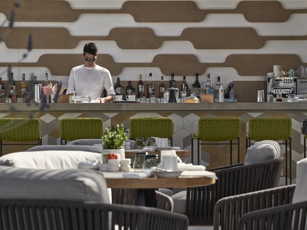 Myconian Naia Luxury Suites