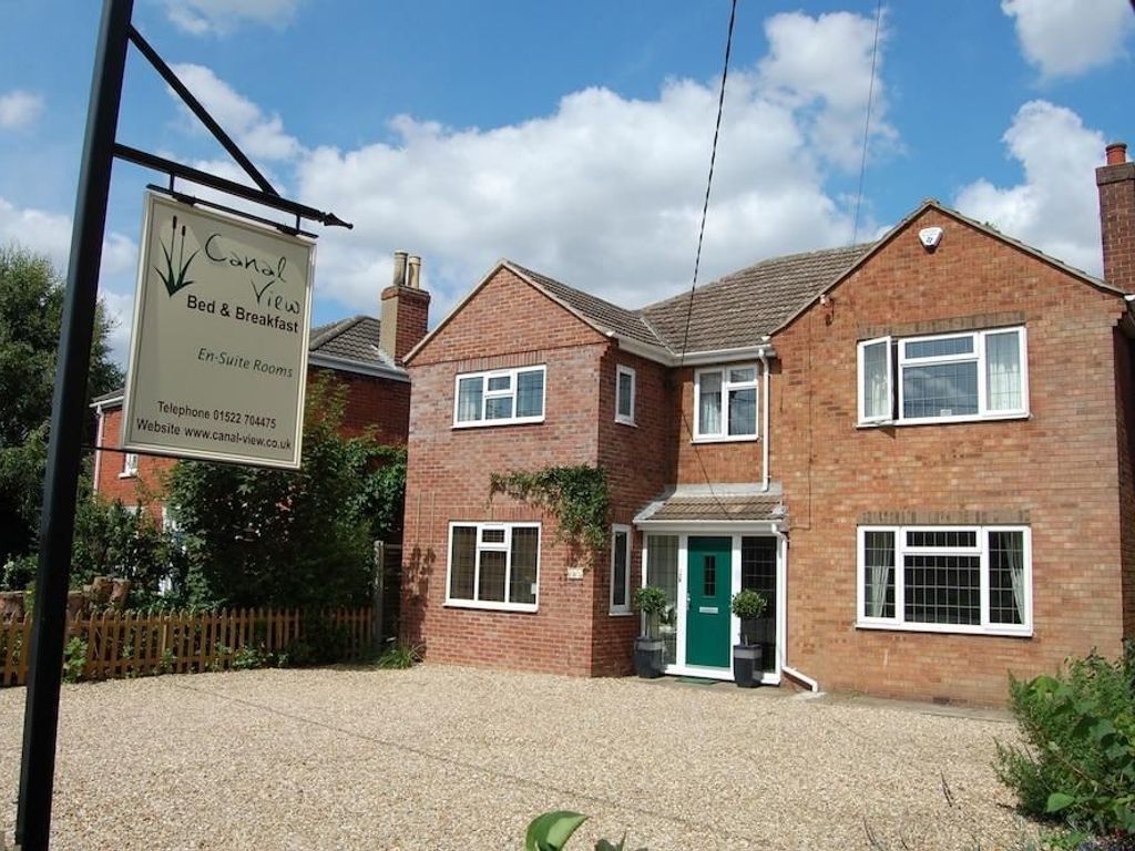 Canal View Bed and Breakfast