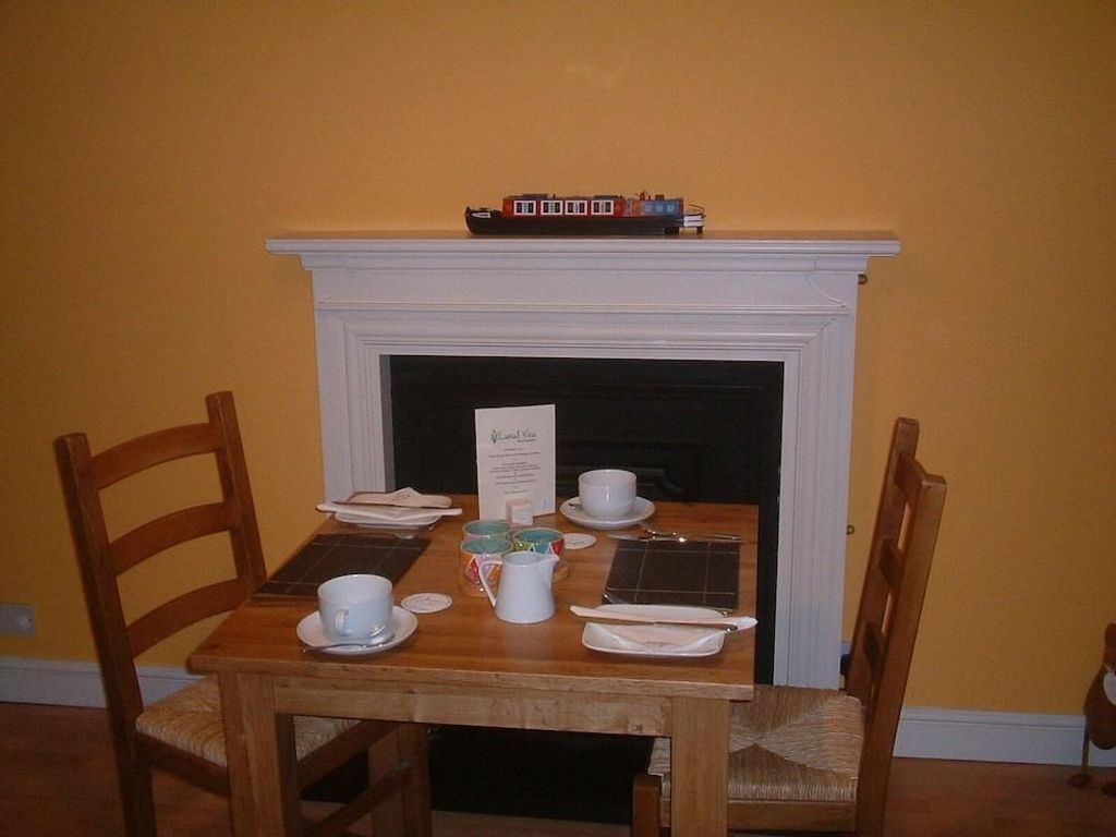 Canal View Bed and Breakfast