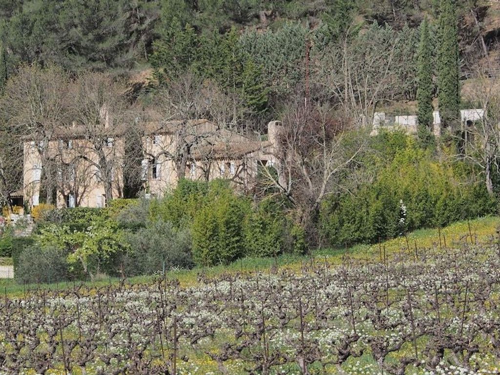 A La Maison