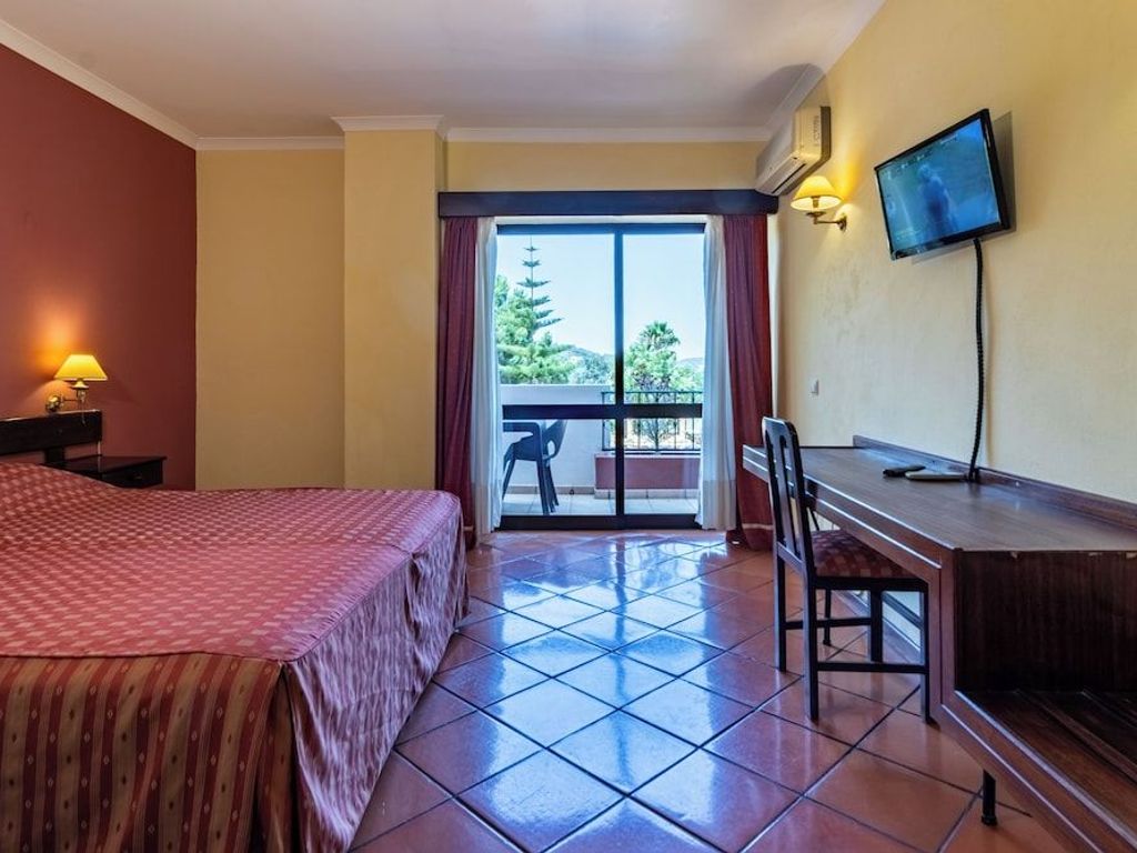 Hotel Colina Dos Mouros