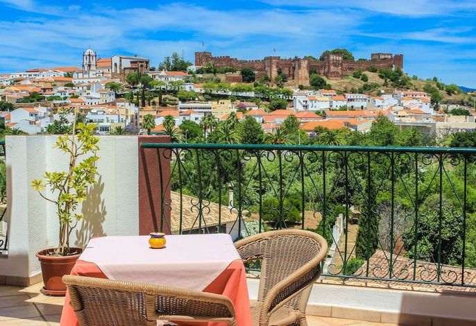 Hotel Colina Dos Mouros