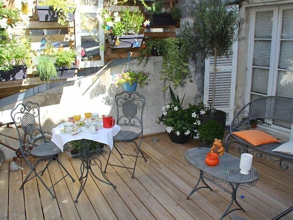 Une Chambre en Ville