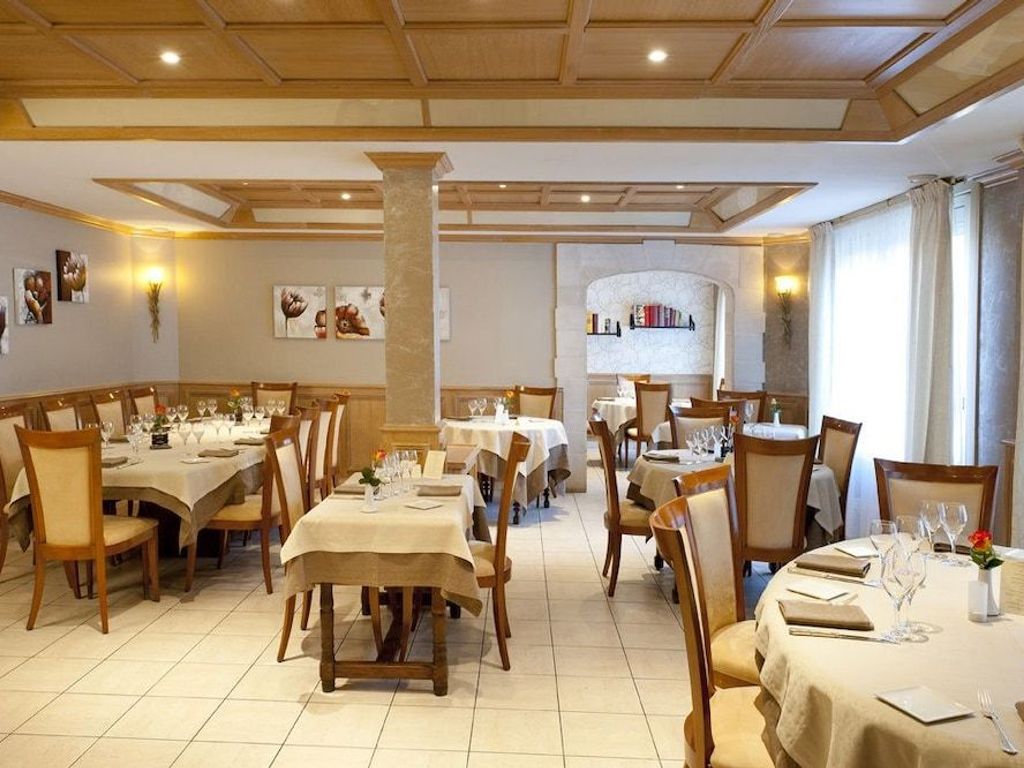Hôtel restaurant Le Cheval Rouge
