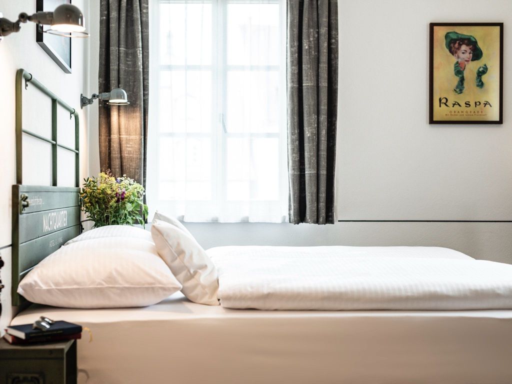 NACHTQUARTIER - Hotel & Living
