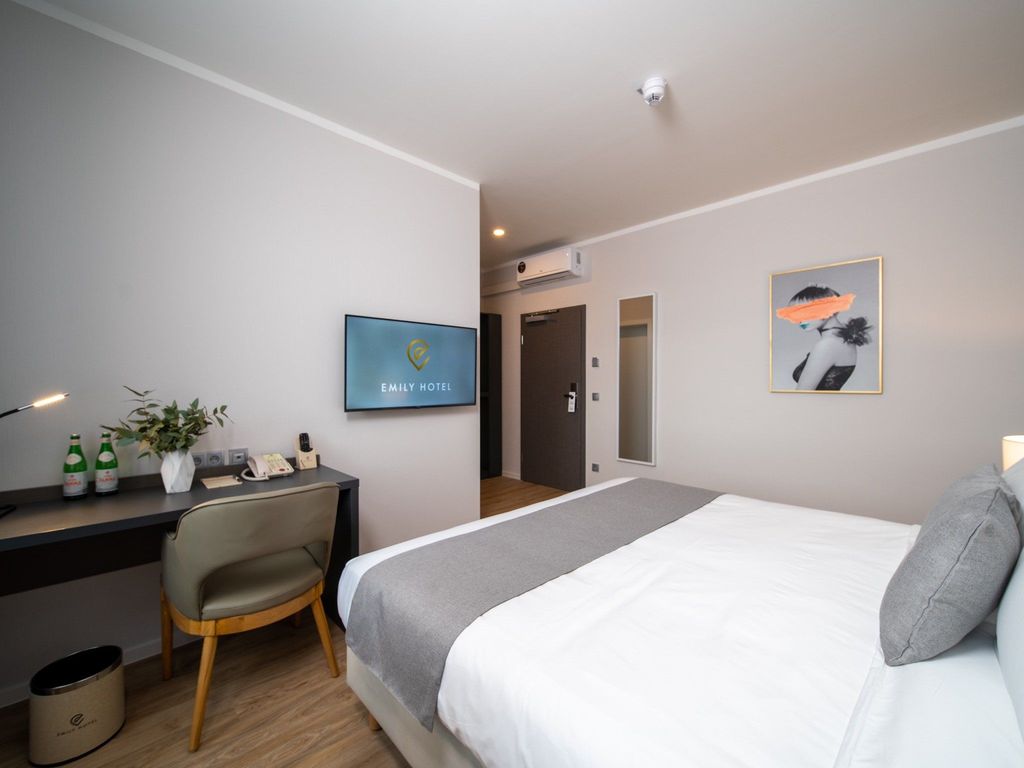 Emily Hotel