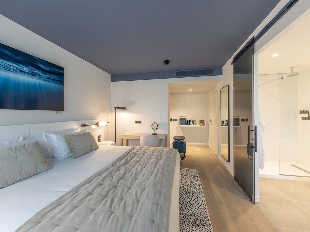 Hotel Indigo CAGNES-SUR-MER by IHG