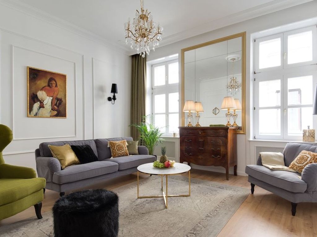 Chestnut & Eliza Suites - Superior Homes