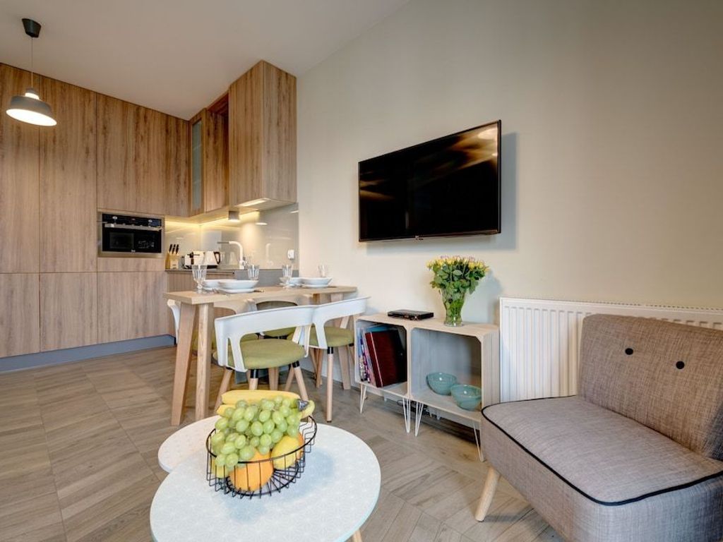 Live & Travel Apartments
